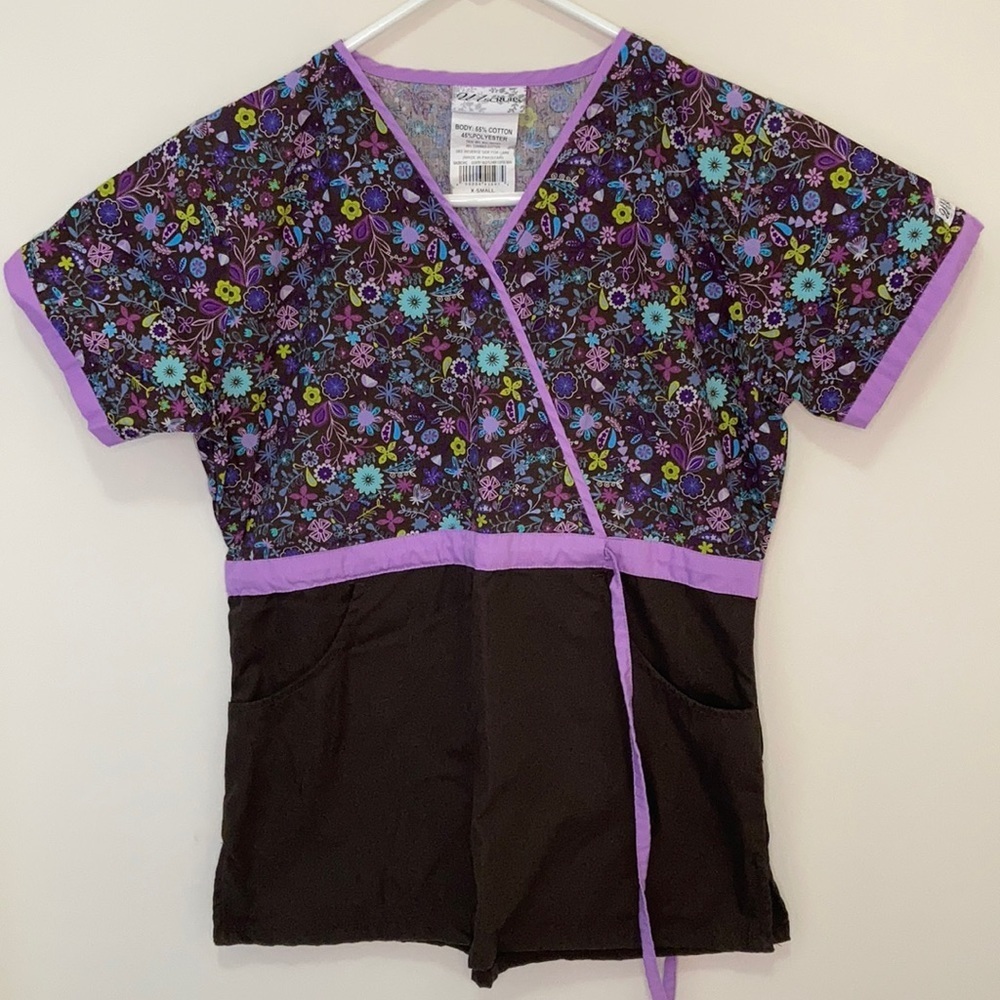 Uniform Advantage Women’s Scrub Top Size XS